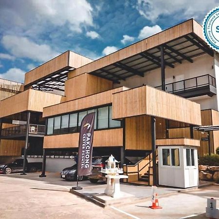 Pakchong Center Poshtel Hotel Luaran gambar