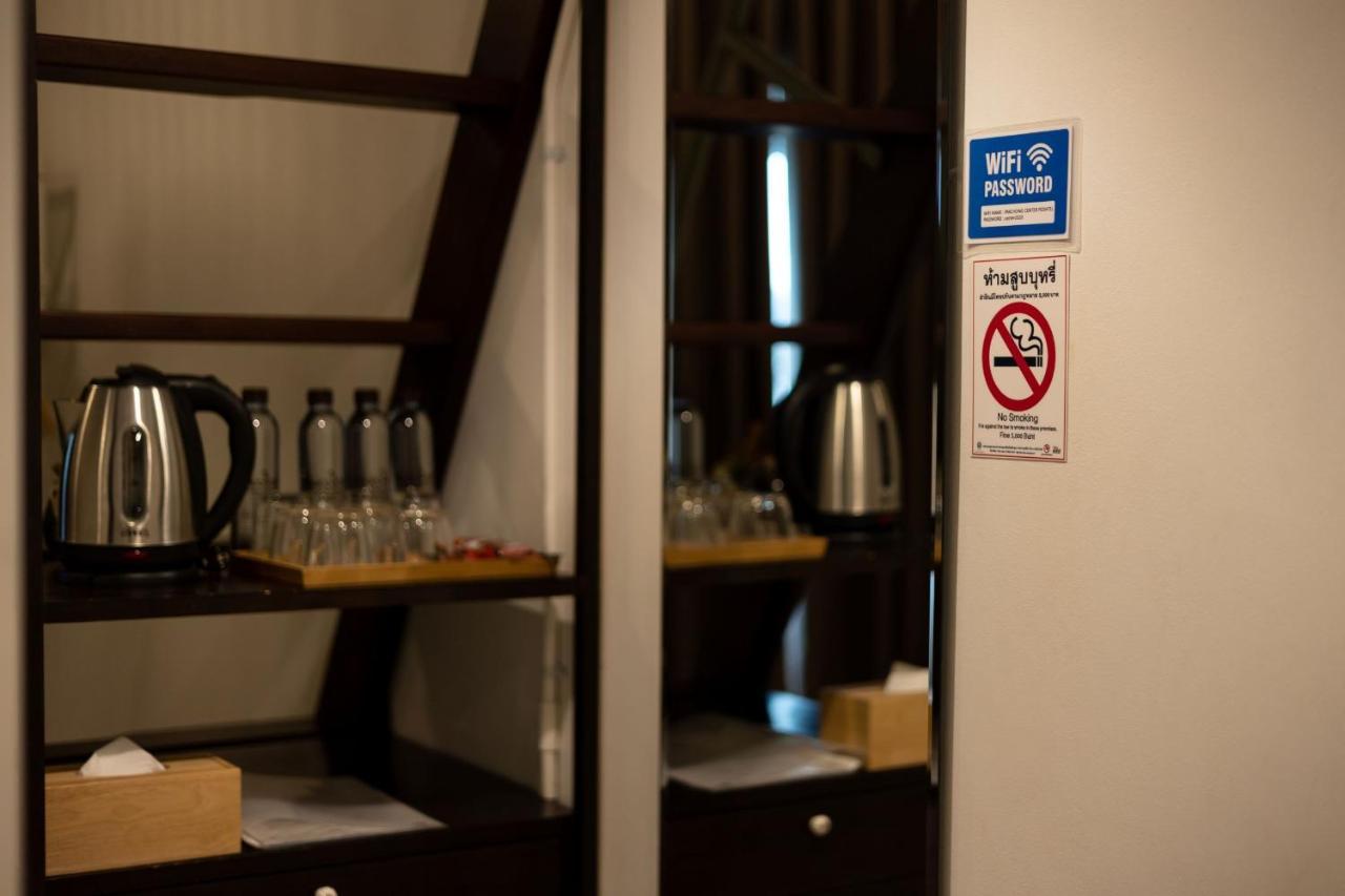 Pakchong Center Poshtel Hotel Luaran gambar
