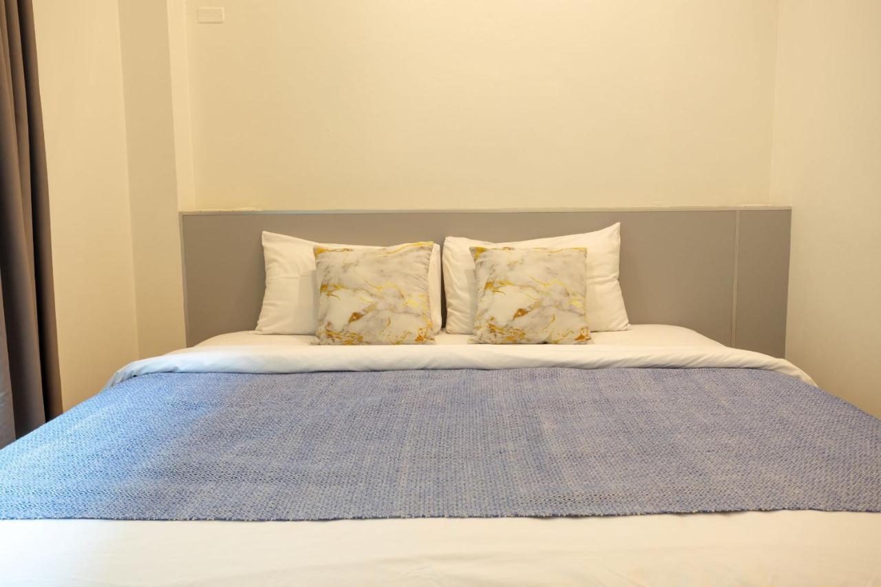 Pakchong Center Poshtel Hotel Luaran gambar